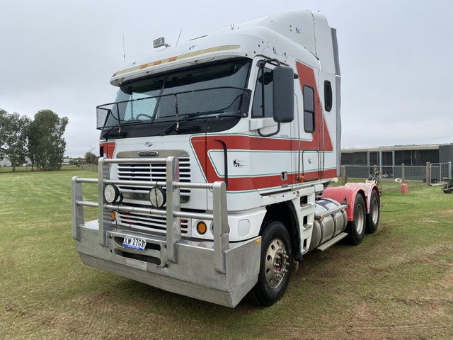 <p>2005 Freightliner  FLH Argosy 6 x 4 Prime Mover Truck</p>