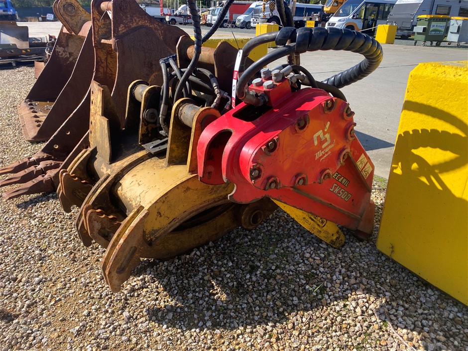2016 Mecanil SK500 Log Grapple Saw Attachment
