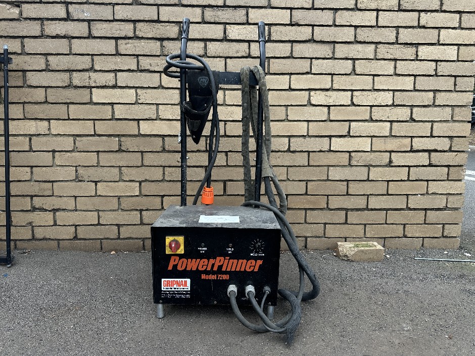 <p>Gripnail Corp-USA 7200E Powder Pinner</p>