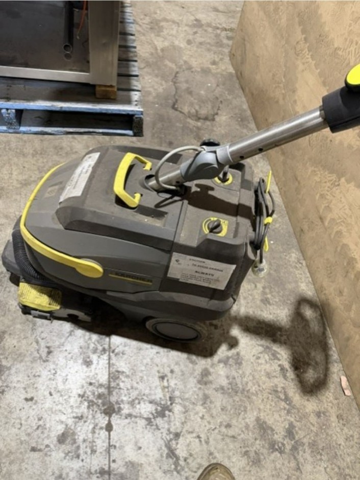 <p>Karcher BR35/12C </p>