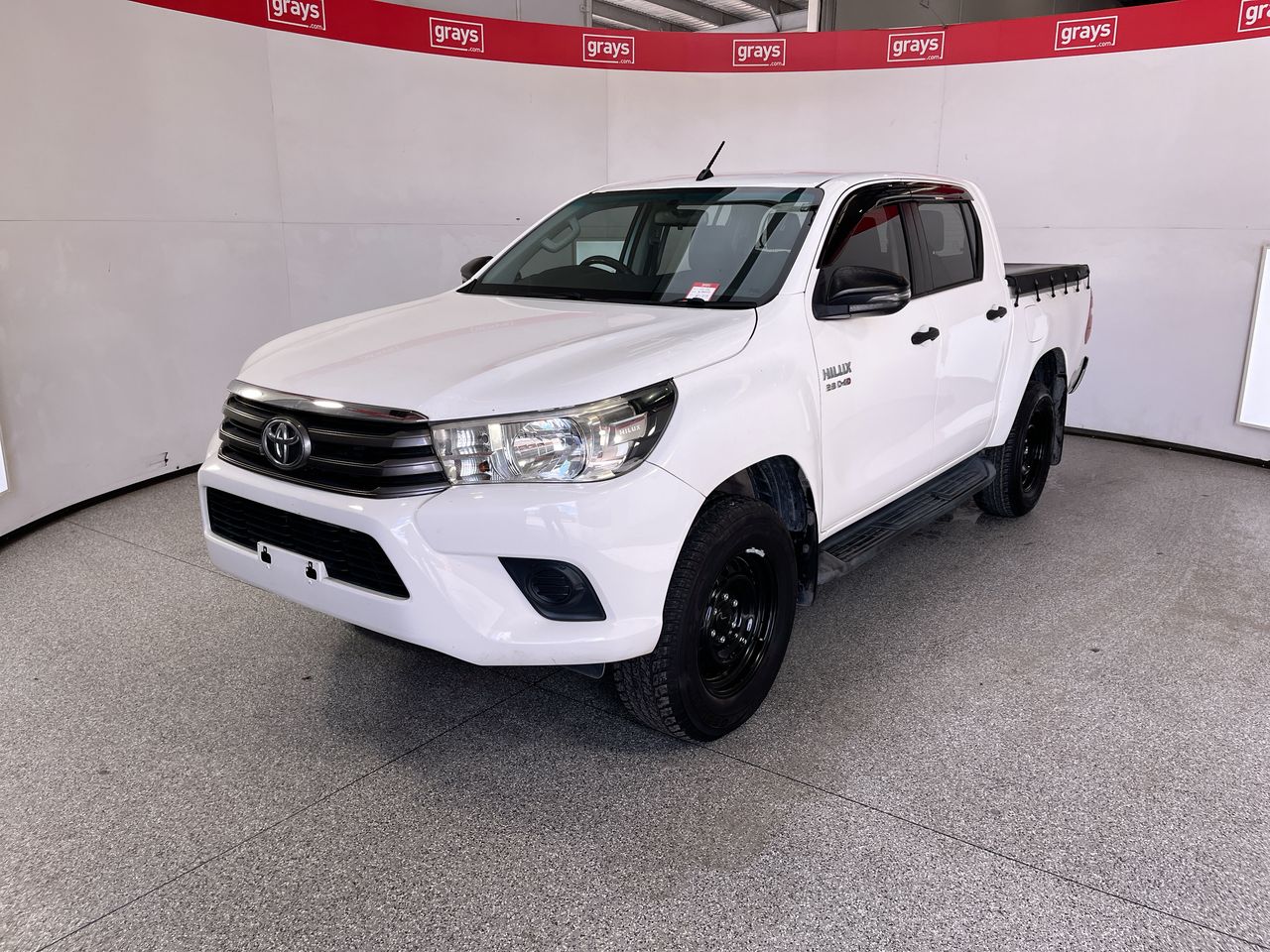 2017 Toyota Hilux 4x4 SR GUN126R TD Automatic Pick-Up