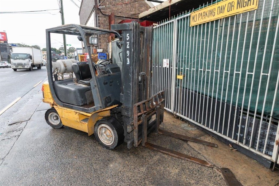Samsung FA20LT 4 Wheel Counter Balance Forklift