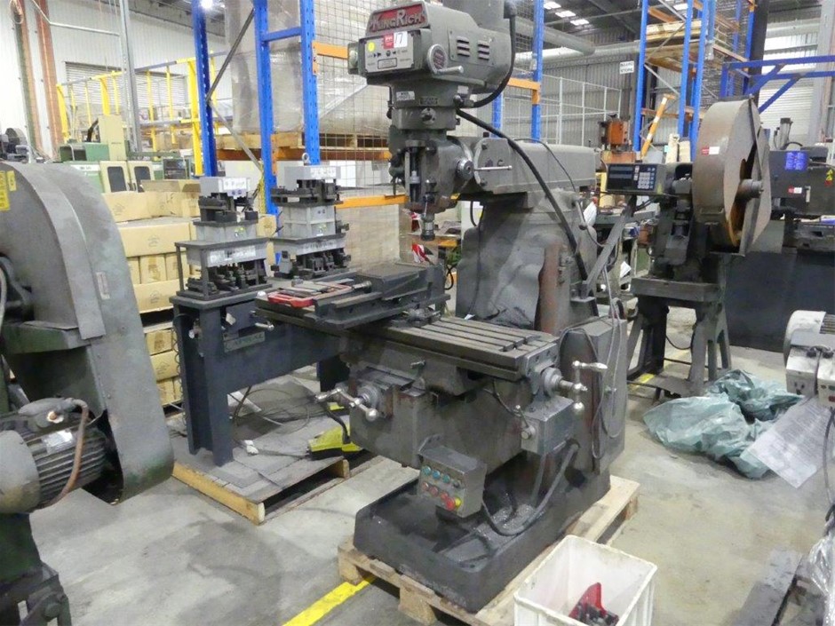KingRich KR-V2000 Milling Machine (Multiple Axis)