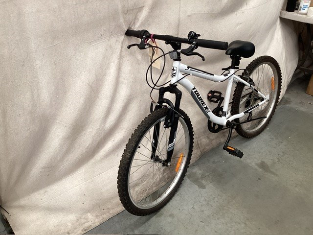 <p>Tourex Mountain Bike </p>