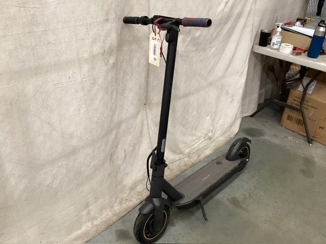 <p>Ninebot Electric E-Scooter </p>
