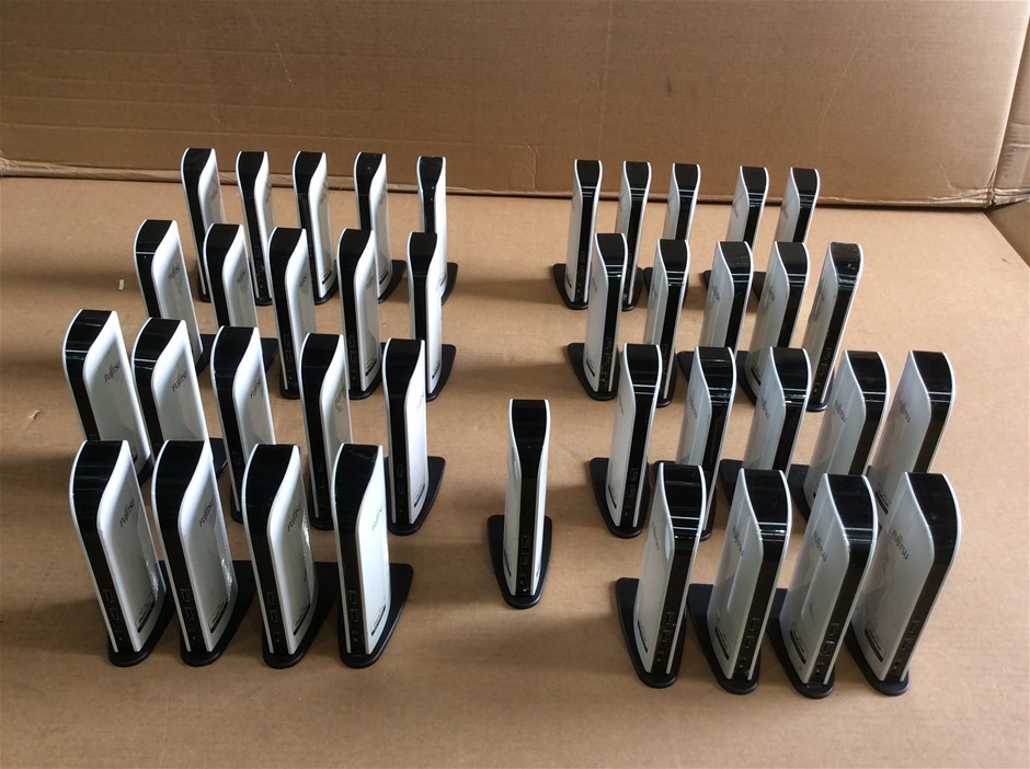 Fujitsu 3.0 Port Replicator / DisplayLink Docking Station (Lot of 39)