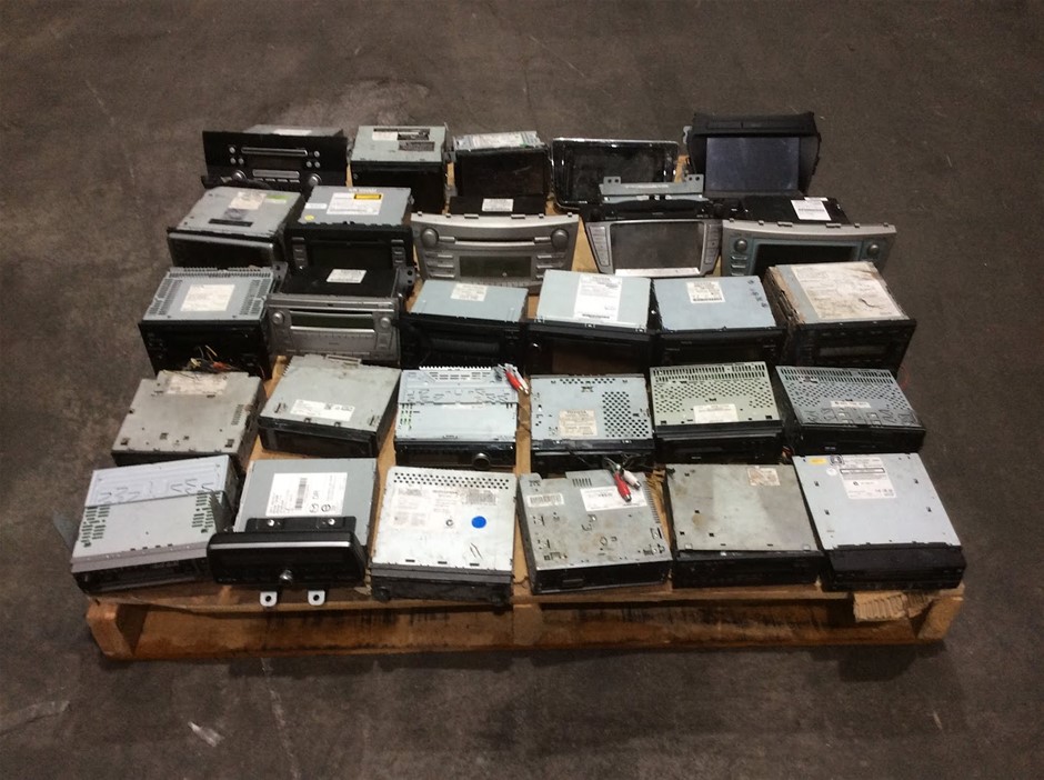 Assorted Power Tools, Projectors, & IT Equipment - NSW