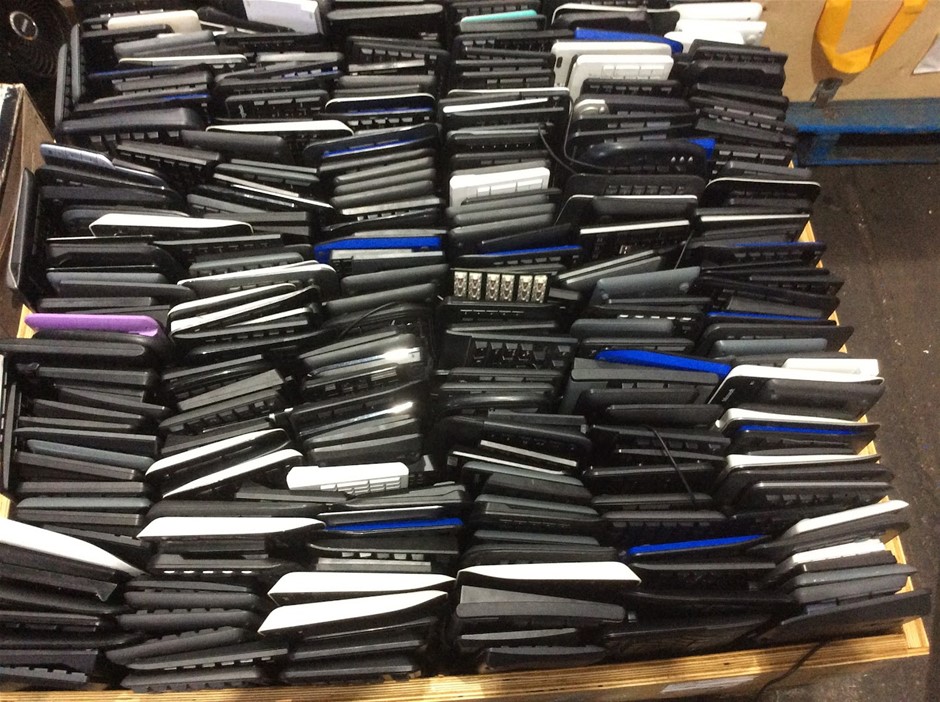 Mix Brand Mix Model Keyboards (Lot of 300)