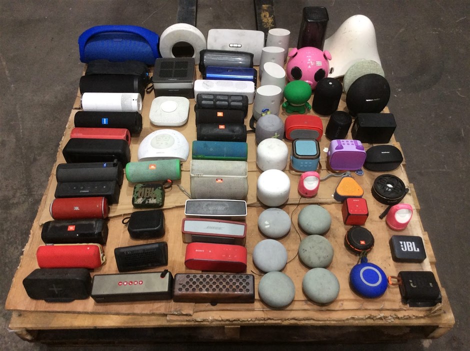 Mixed Brand Bluetooth Speakers / Portable Wireless Speakers