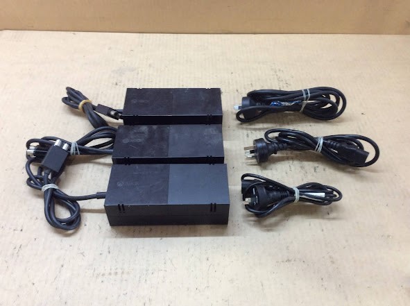 Microsoft A13-203P1A AC Power Adapter (Lot of 3)