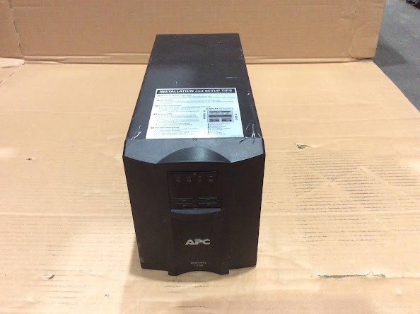 APC Smart-UPS 1500 UPS