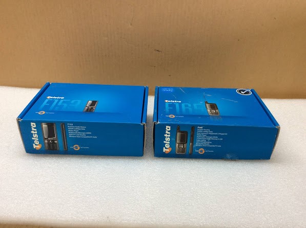 ZTE F165&F153 HSDPA Mobile Phone (Lot of 2)