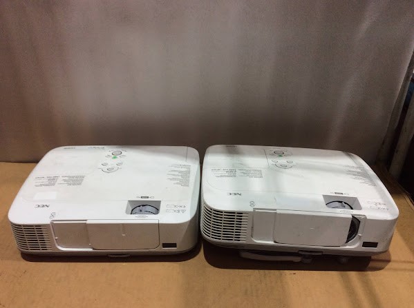 NEC NP-M350X&NP-M311X LCD Projector (Lot of 2)