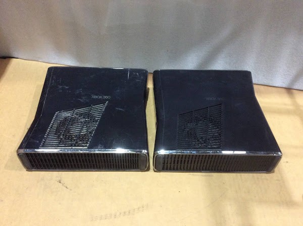 Microsoft Xbox 360 S 1439 Consoles (Lot of 2)