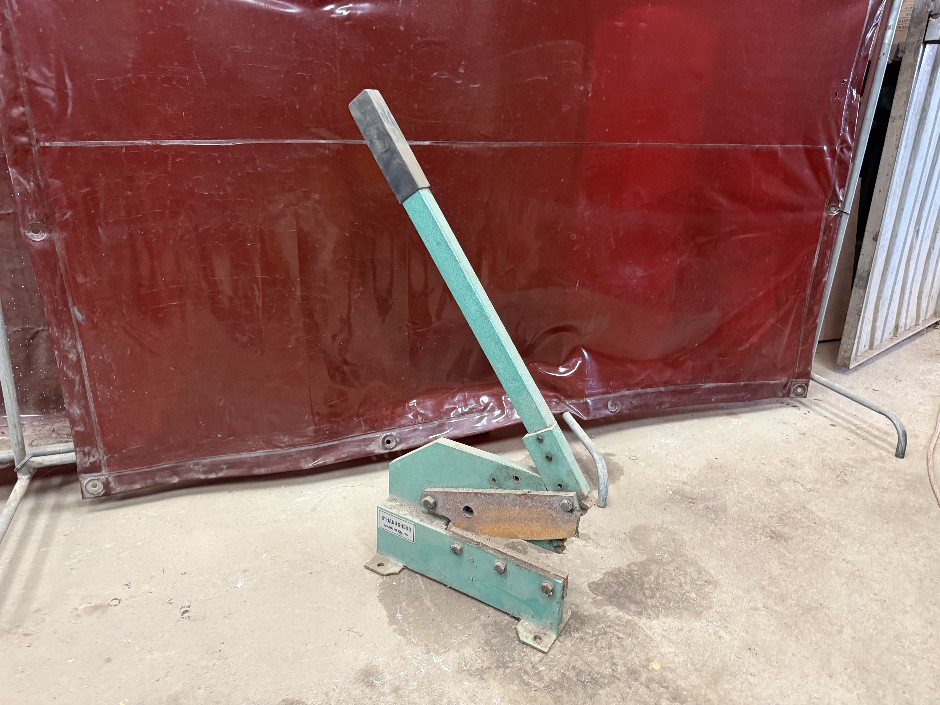 1x Hand Shear- part only, not working