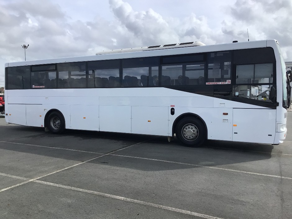 <p>2005 Scania Coach Bus</p>