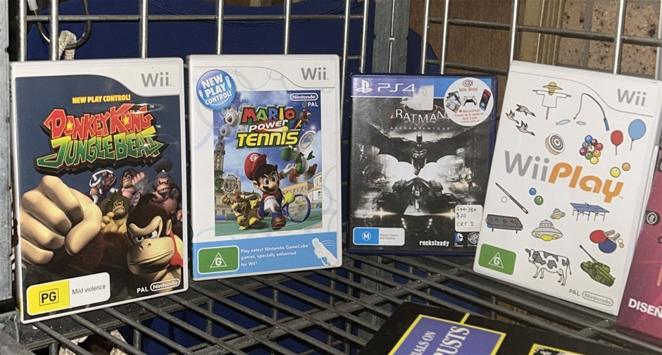 4x Console Games (3x Wii Games, 1x PS4 Games)