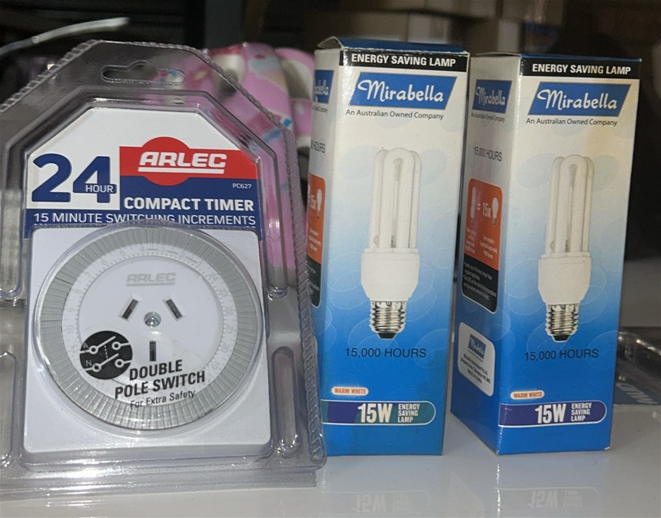 3x LED (2x Mirabella Energy Saving Lamp 15W, 1x ARLEC Compact Timer 24 Hrs)