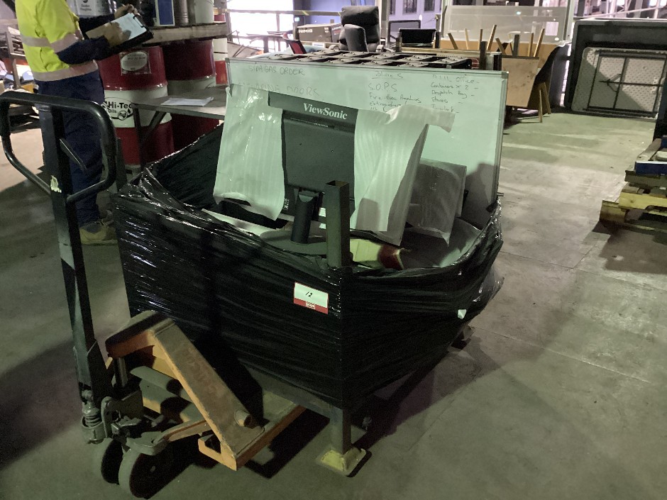 <p>Assorted IT Items</p>