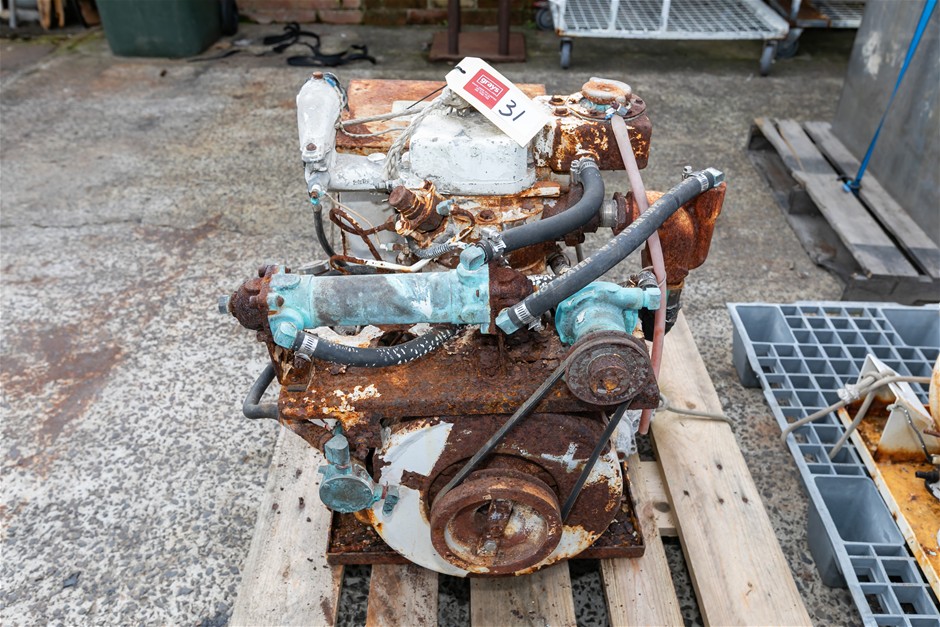 <B>Onan Single Cylinder Marine Generator</B>