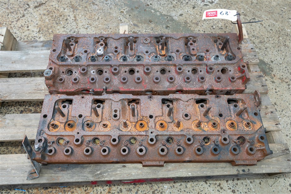 <B>Perkins 6-354 Diesel Heads</B>