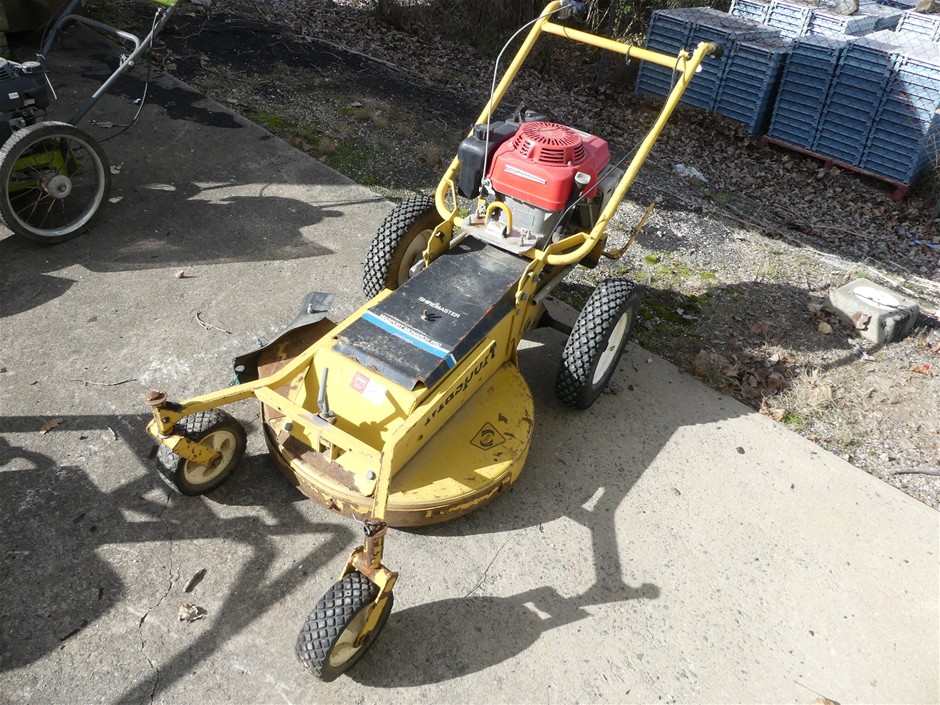 <B>Masport Shire Master 660 Powered Mower</B>