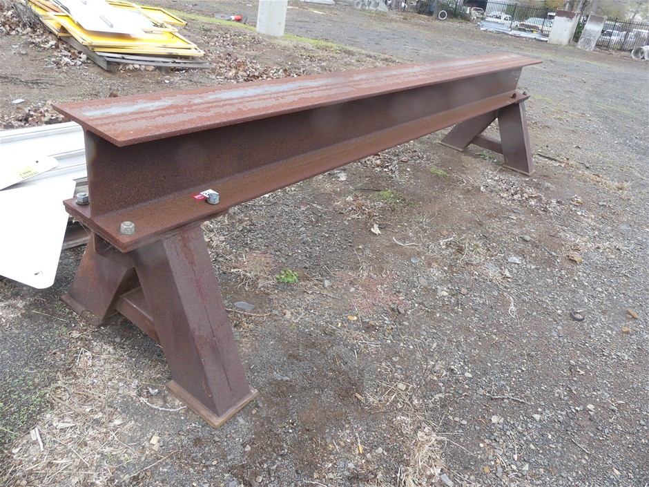 <B>Blacksmiths Work Table</B>