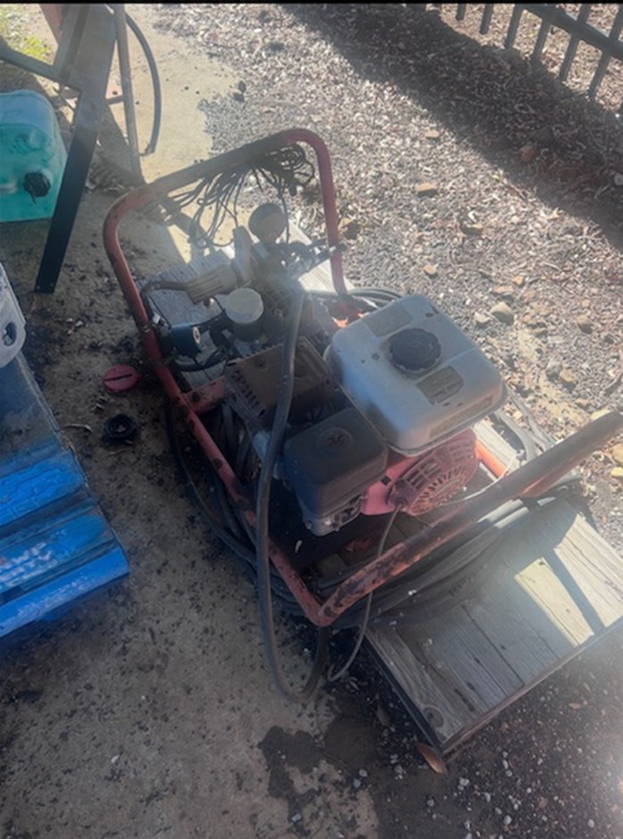 <B>Pressure Washer (Petrol Powered)</B>