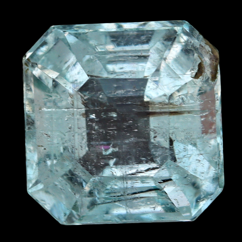 2.46 Carats Green Beryl Emerald