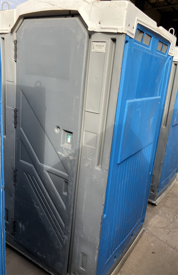 Portable Toilet - Fresh Water Flush - Glendenning