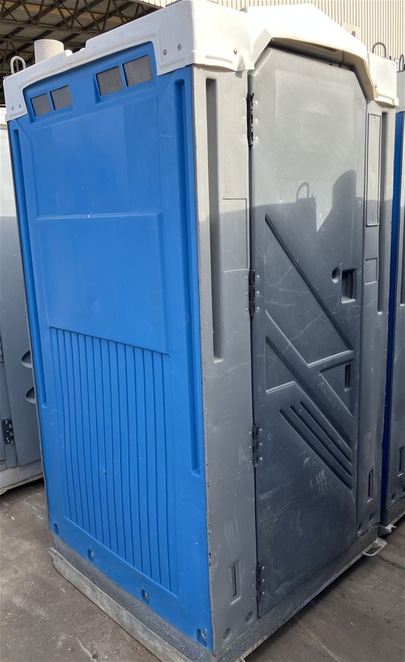 Portable Toilet - Fresh Water Flush - Glendenning