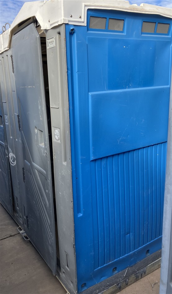 Portable Toilet - Fresh Water Flush - Glendenning
