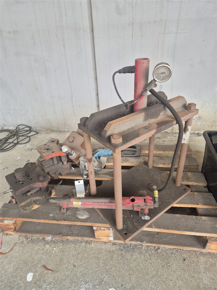 1 Pallet Test Equipment And Diesets