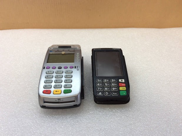 Ingenico Move/5000&Verifone VX520 Payment Terminal (Lot of 2)
