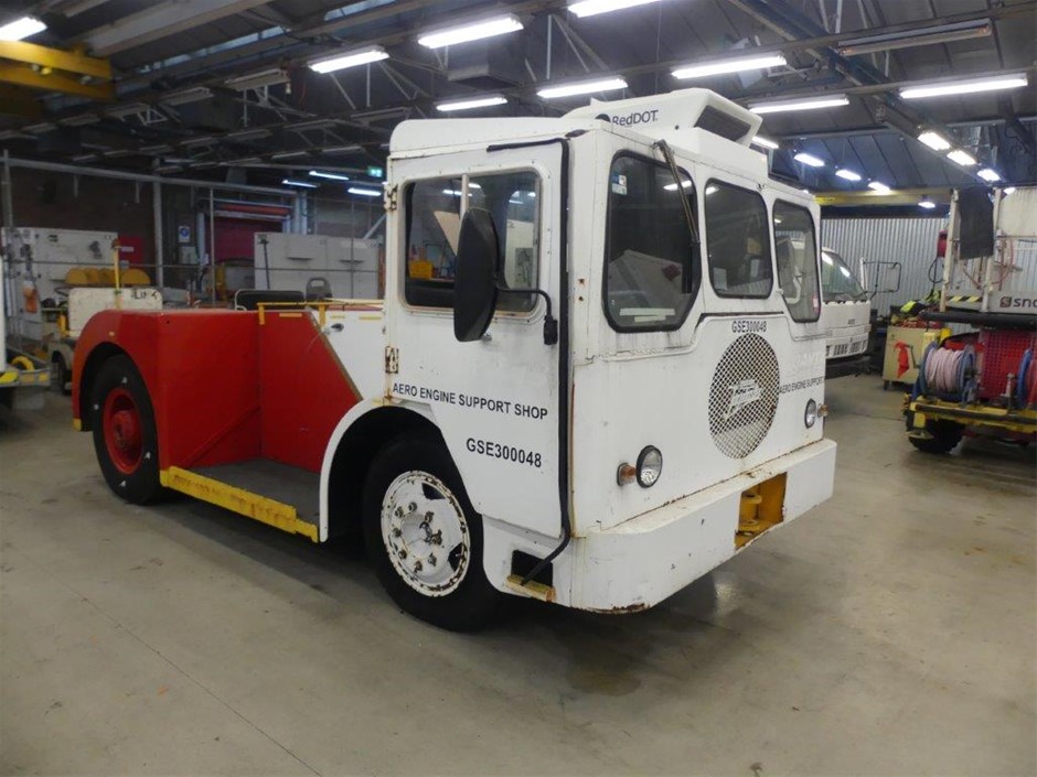 Circa 1960'S DOUGLAS TUGMASTER Tractor Tug Truck