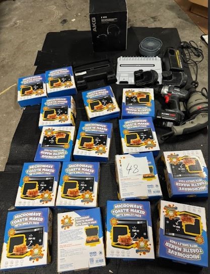 Mixed lot of electrical goods
