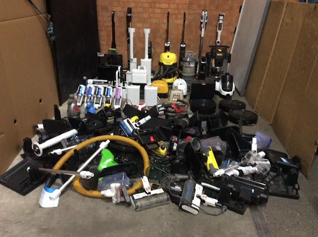 Shark Mixed Brand and Model Vacuum Cleaner/Appliances and parts