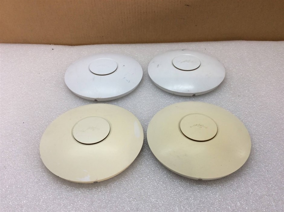 Ubiquiti UniFi Wireless Access Points (Lot of 4)