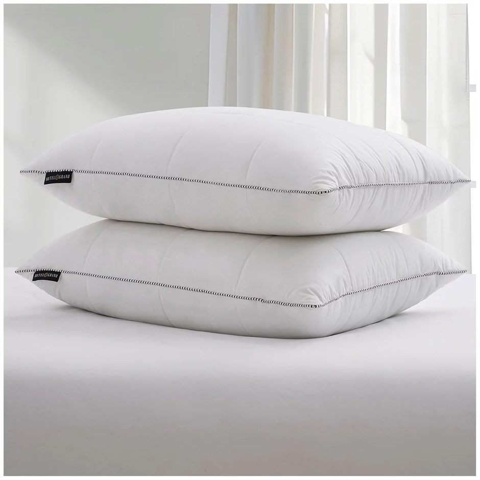 2 x HOTEL GRAND All Feather Pillow.