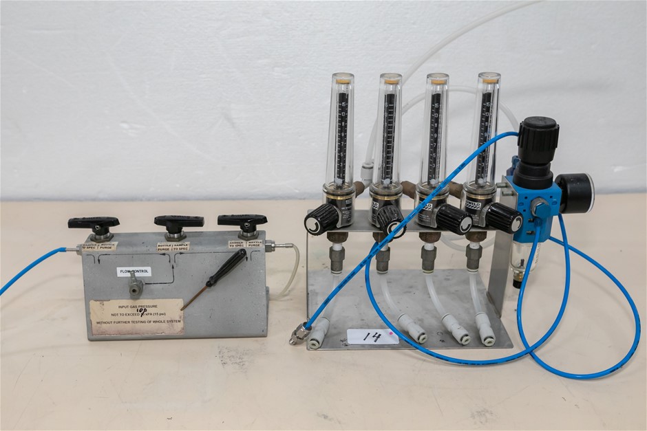Gas Manifold with Regulator 4 Place Plus Additional Gas Valve Manifold