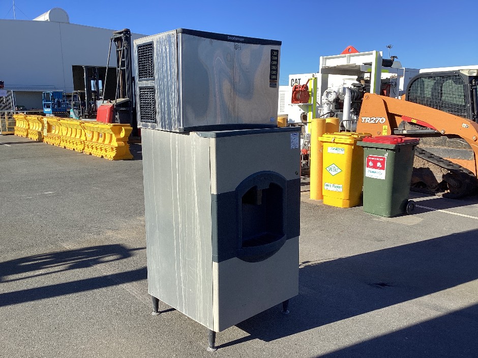 <p>Scotsman Ice Maker</p>