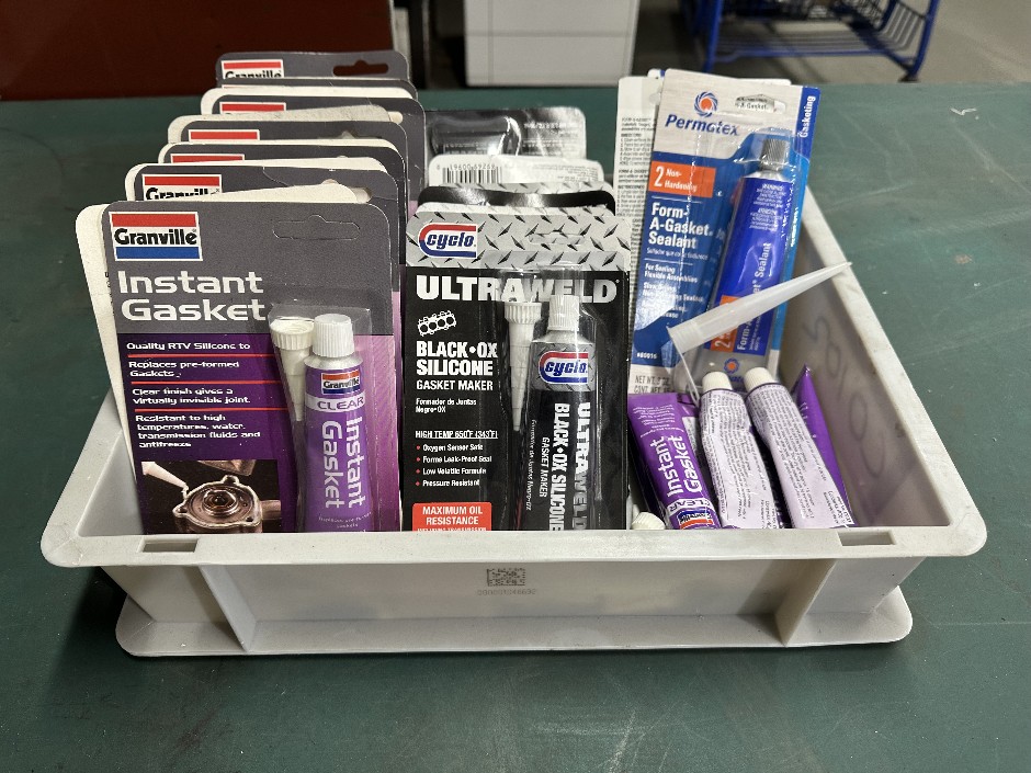 Tub of CLEAR Granville Instant Gasket Silicone HiTemp Qty 19