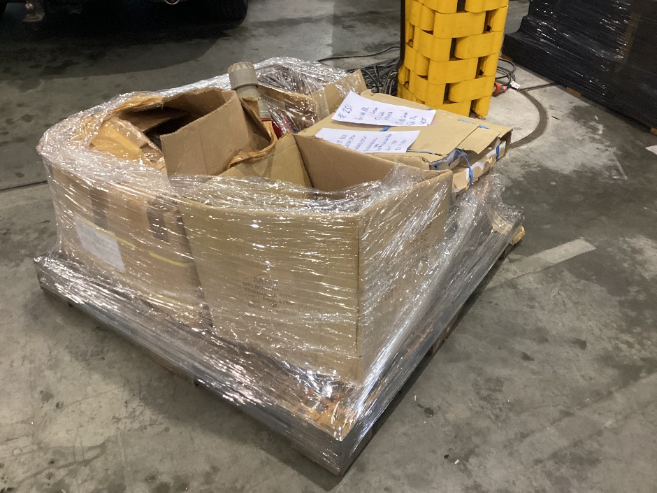 <p>Pallet containing rcds ,sockets, circuit breakers</p>