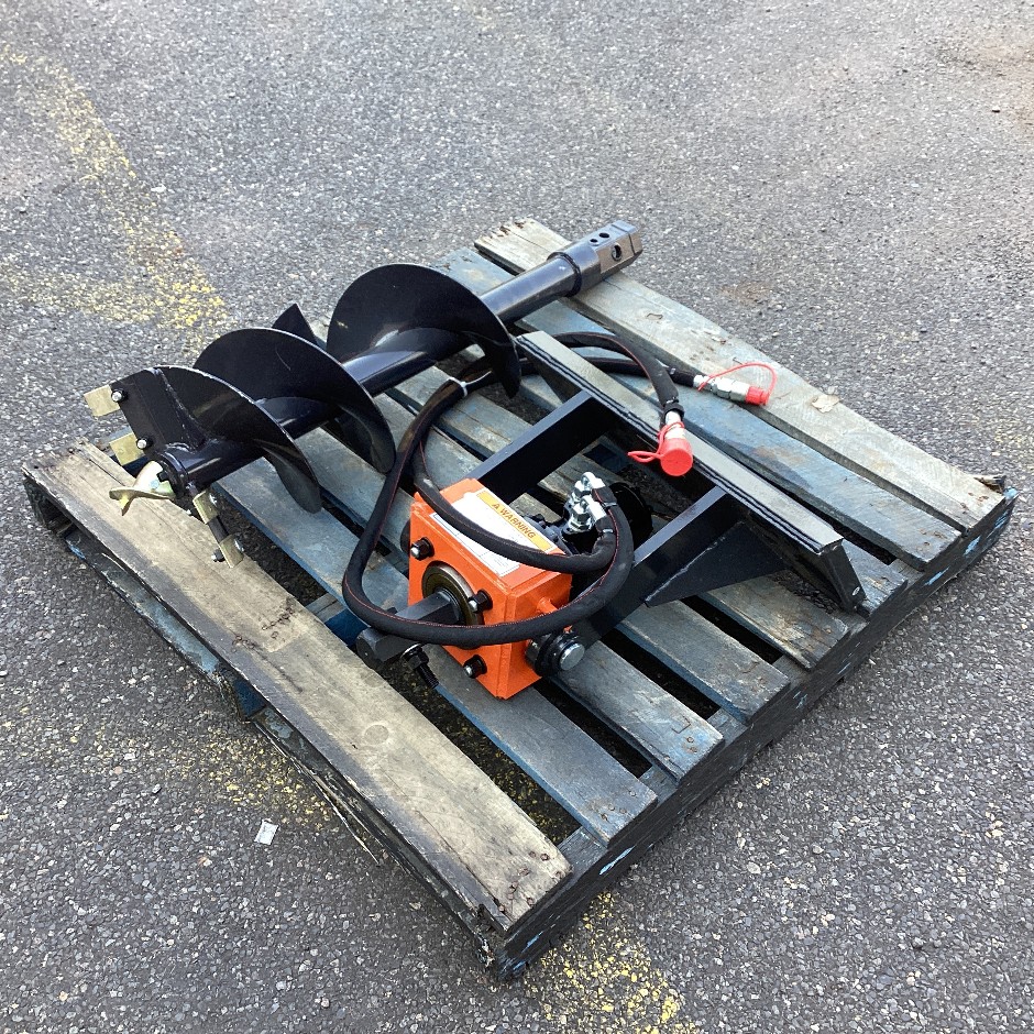<p>Mini Loader Auger Attachment (Unused)</p>