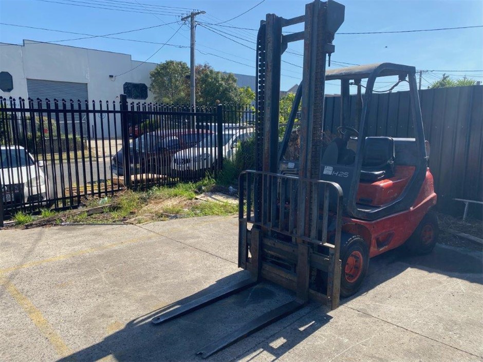 No Reserve 2018 Linde H25T 4 Wheel Counterbalance Forklift