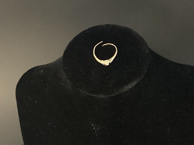 1 X Stamped Yellow Gold, Diamond Ring Band Broken