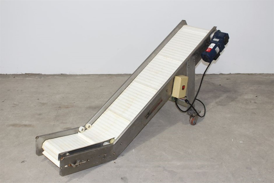 Iopak Cleated Modular Belt Conveyor Elevator