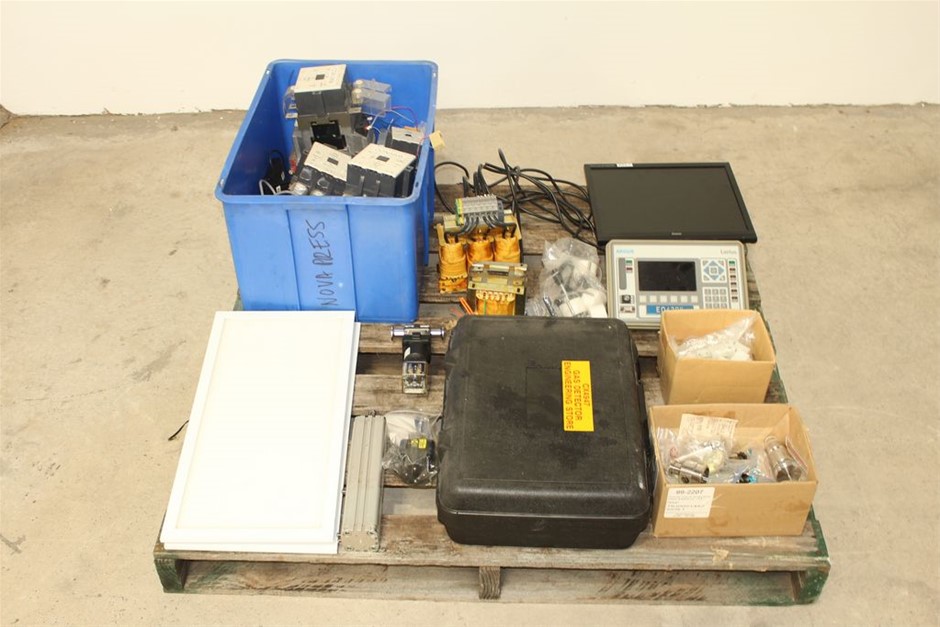 Pallet Of Miscellaneous Electrical Items