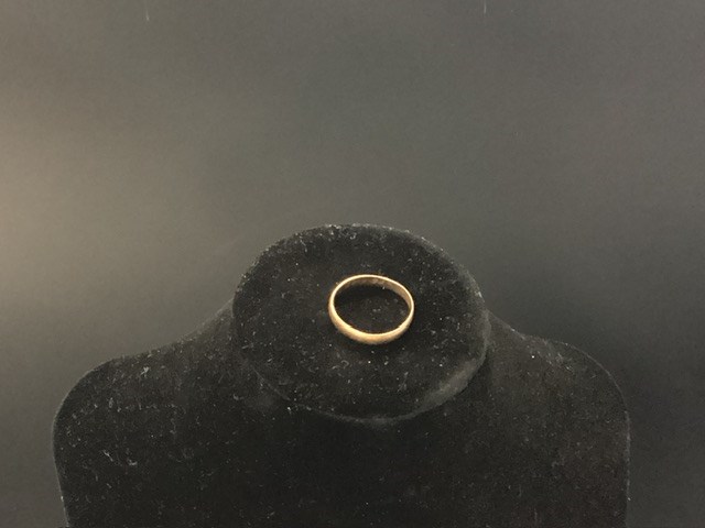1 x Stamped 9ct Yellow Gold, Rodd, Band Ring