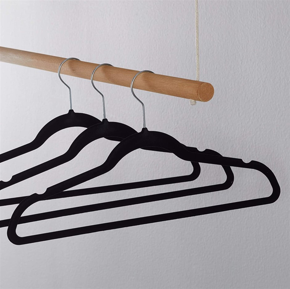 AMAZON BASICS Slim, Velvet, Non-Slip Suit Clothes Hangers, Colour: Black/Si